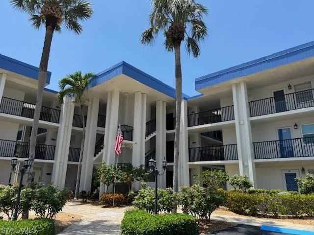 1828 Pine Valley Dr # 115, Fort Myers, Florida 33907
