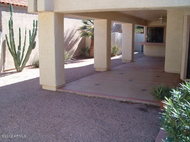 HUGE COVERED PATIO