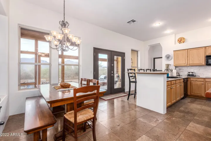 Eat In Kitchen