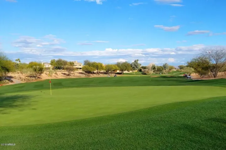 LOCATION LOCATION! This Condo is in close range of an abundance of GOLF RESORTS!