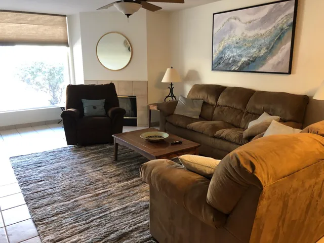 10080 E MOUNTAINVIEW LAKE  Drive, Scottsdale, AZ 85258