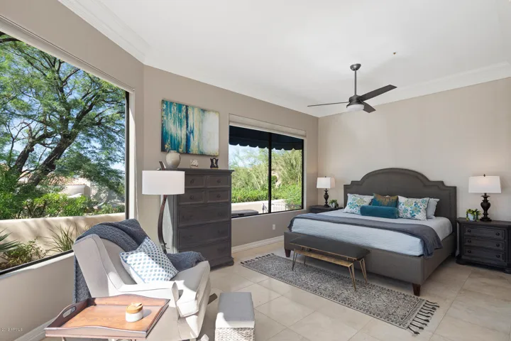 13495 E CHARTER OAK  Drive, Scottsdale, AZ 85259
