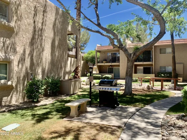 Barbecue grill for quest use, a very short distance from condo entry door.