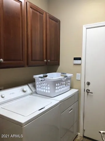 Laundry with Washer & Dryer