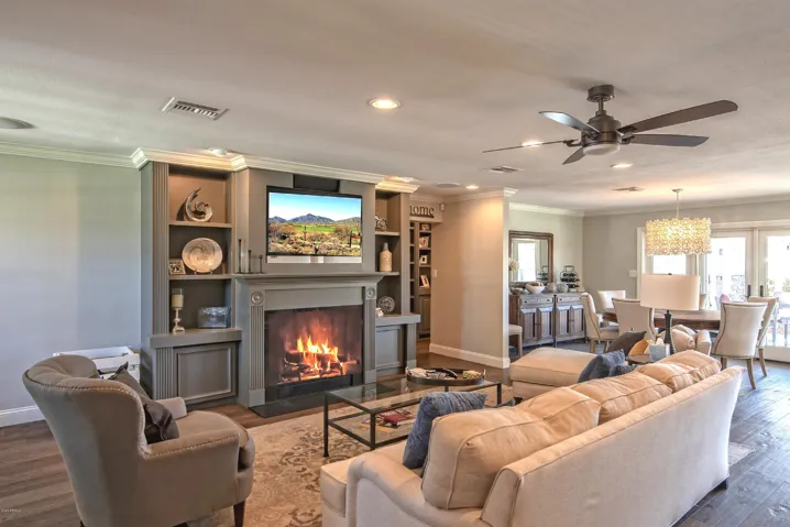 3841 E ELM  Street, Phoenix, AZ 85018