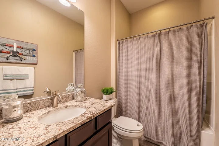 Ensuite guest 3 bathroom