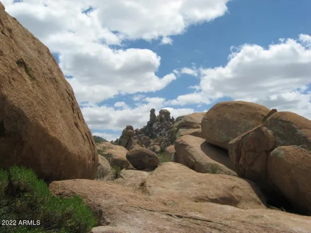 HISTORIC COCHISE STRONGHOLD *****