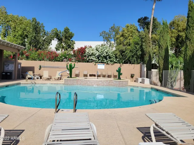 Community pool