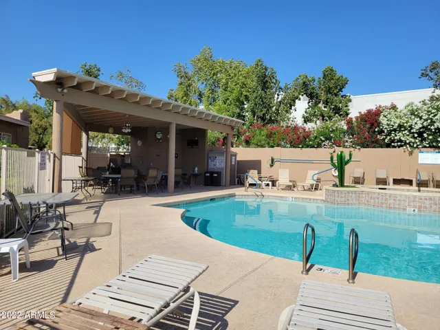 Community pool