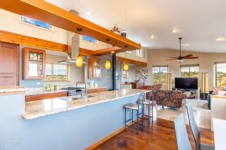 Kitchen/Living