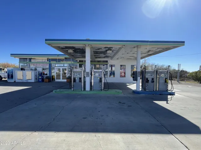 780