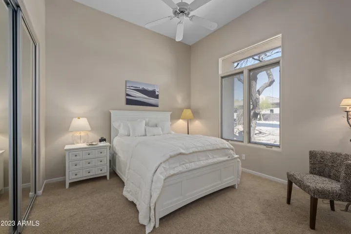 QUEEN SIZE BED