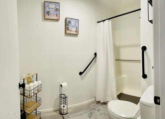 Separate shower room!