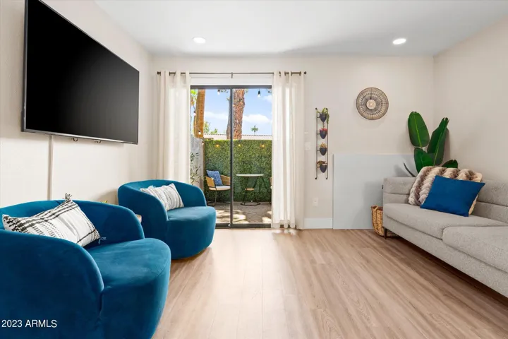 View from the kitchen. Plenty of space to be together while getting comfy!