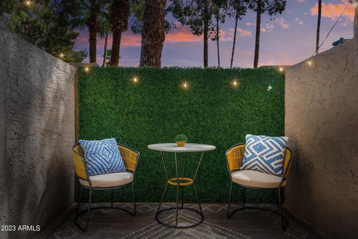 Don't forget to turn on the twinkle lights for ambience!