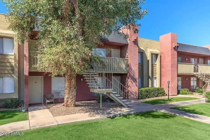 1522 E Southern  Avenue, Tempe, AZ 85282