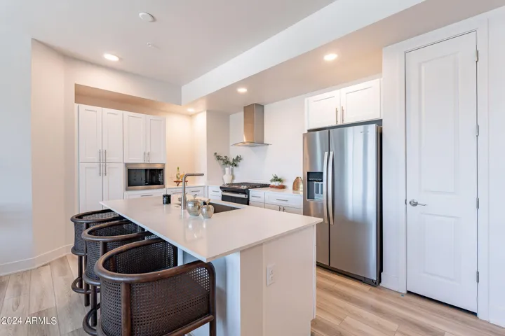3131 N CENTRAL  Avenue, Phoenix, AZ 85012