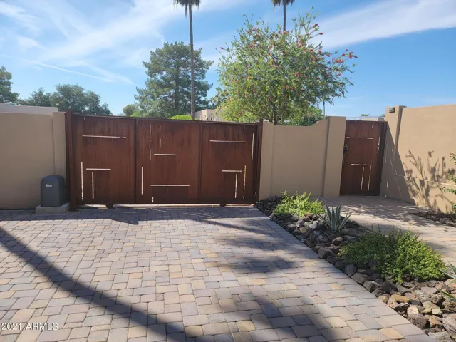 780