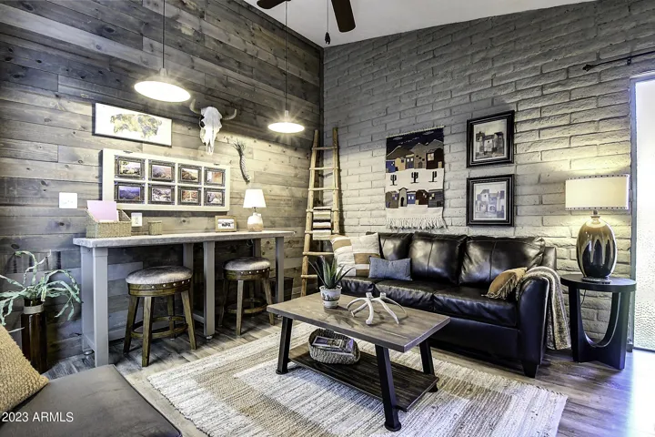Second bedroom/den/office