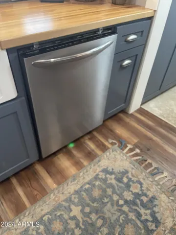 780