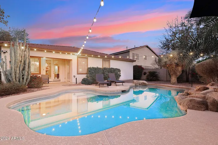 312 S 172nd  Drive, Goodyear, AZ 85338