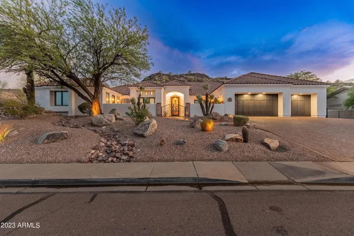 5529 W PINNACLE HILL  Drive, Glendale, AZ 85310