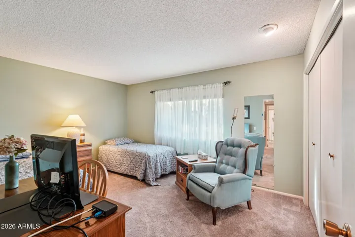 Great size 2nd bedroom