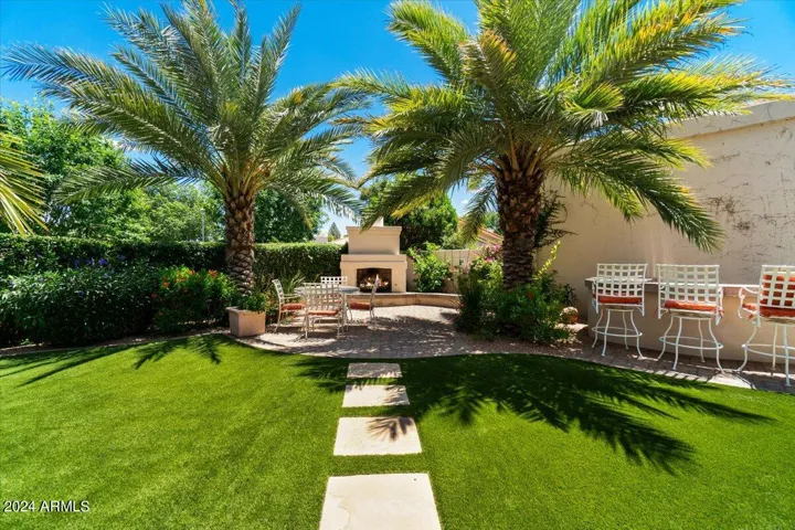 7799 E OAKSHORE  Drive, Scottsdale, AZ 85258