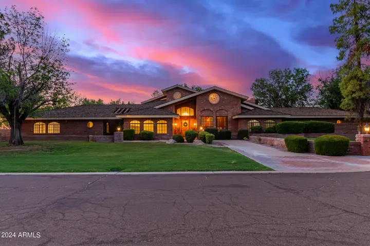 1020 E CAROLINE  Lane, Tempe, AZ 85284