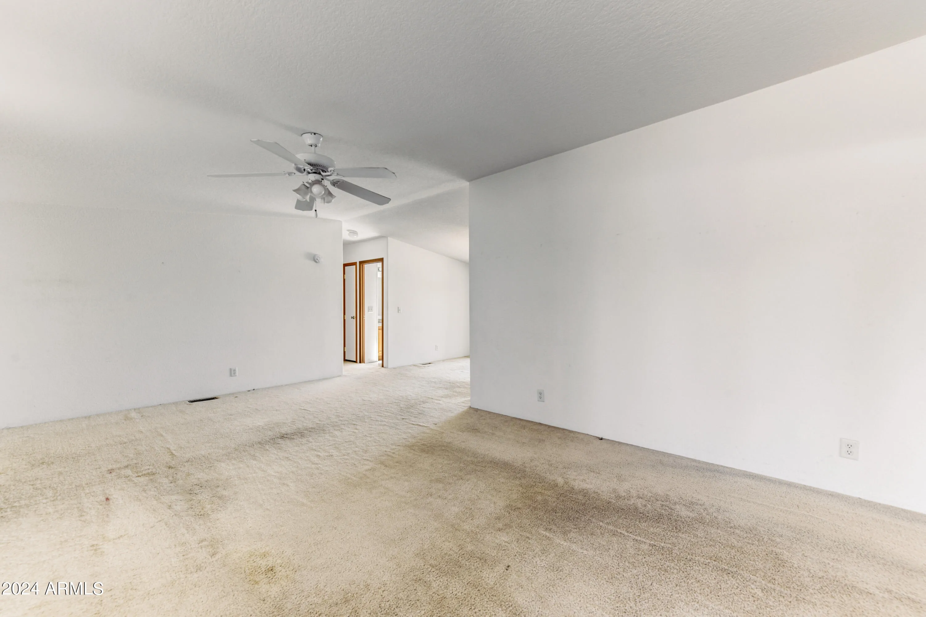 2901 East Marco Polo Road, Phoenix, AZ, 85050 — photo 3 of 17