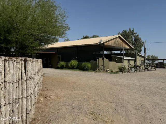 Amazing Ranch home/ BARNDO