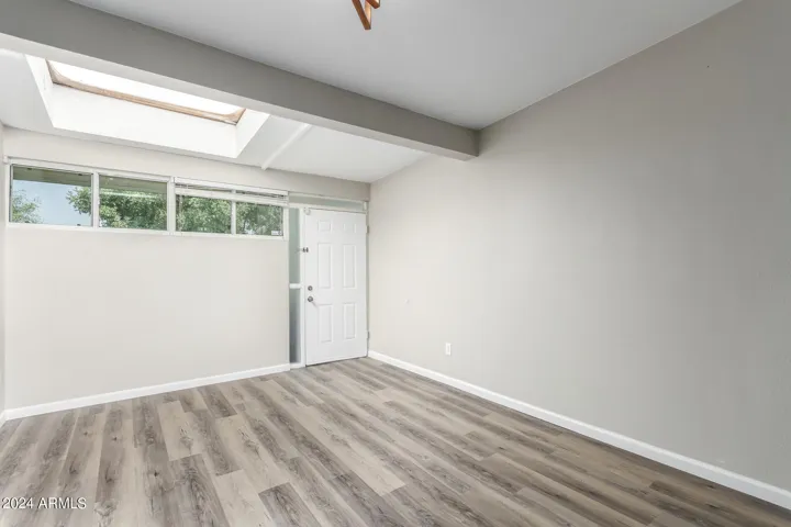 780