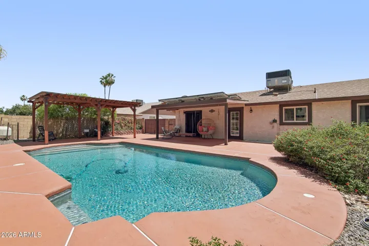 Entertainers Backyard