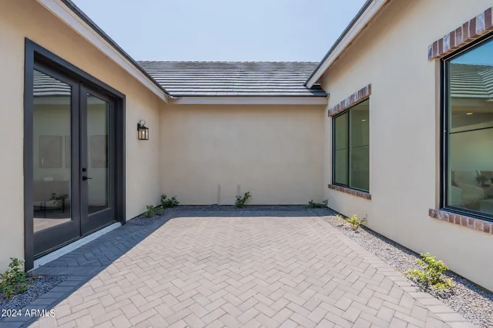 780