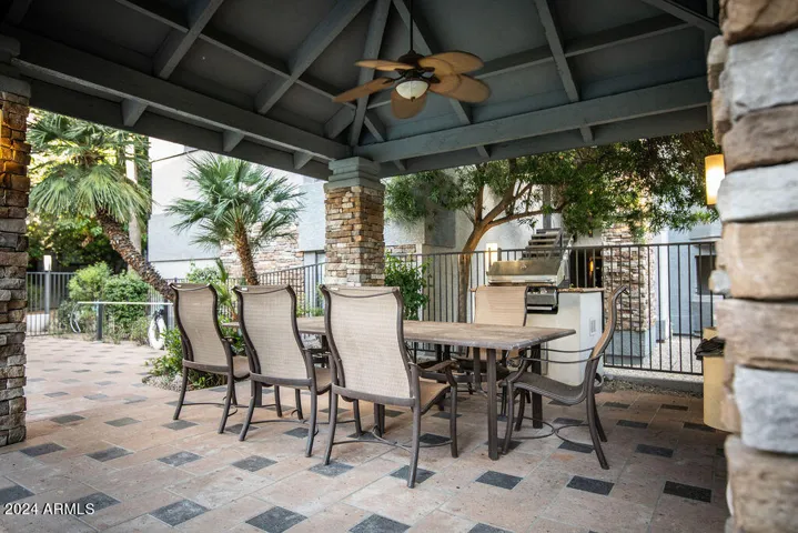 Pool dining