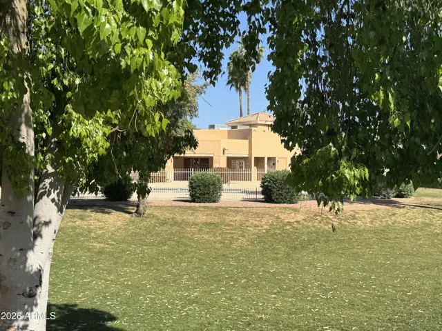 1 minute walk to Pool and Spa