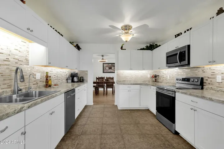 4048 W Sierra Vista  Drive, Phoenix, AZ 85019