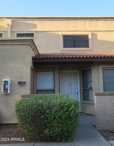 4608 W MARYLAND  Avenue, Glendale, AZ 85301