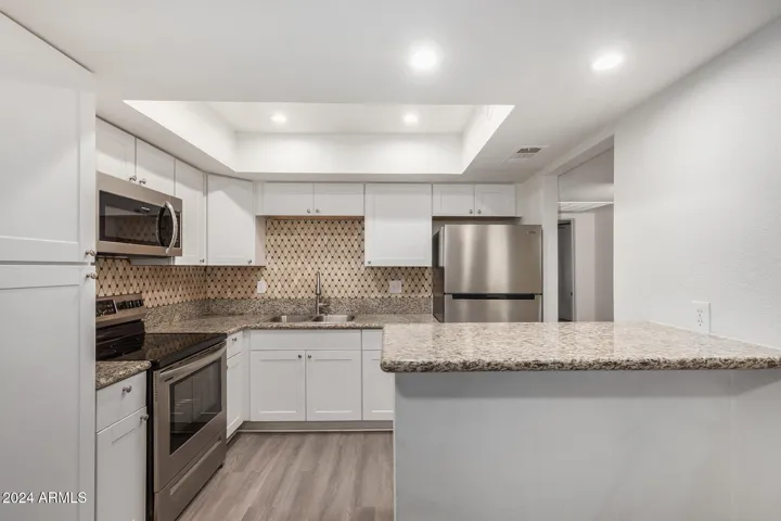 18202  Cave Creek  Road, Phoenix, AZ 85032