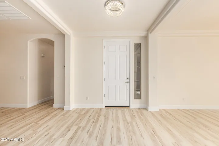 Front entry with 9 foot ceilings.
