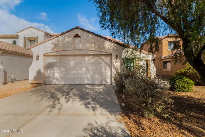 43842 W ELIZABETH  Avenue, Maricopa, AZ 85138