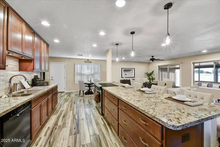 18410 N 104TH  Avenue, Sun City, AZ 85373