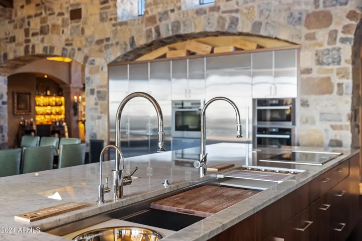 Wood Fire Stone Pizza Oven and Bar & Grill Entertainment