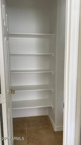 Walk in pantry