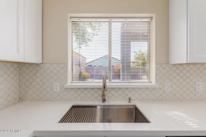 New backsplash