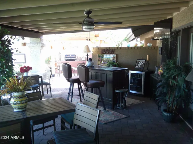 Patio has ceiling fans and intercom