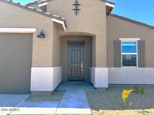 22471 W PONTIAC Drive