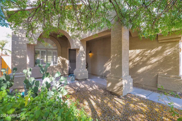 4208 E TETHER  Trail, Phoenix, AZ 85050