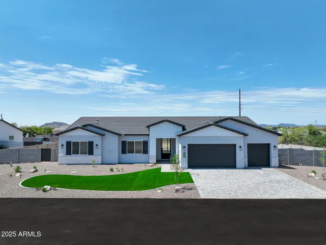 39024 N 6th  Drive, Phoenix, AZ 85086