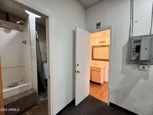 780